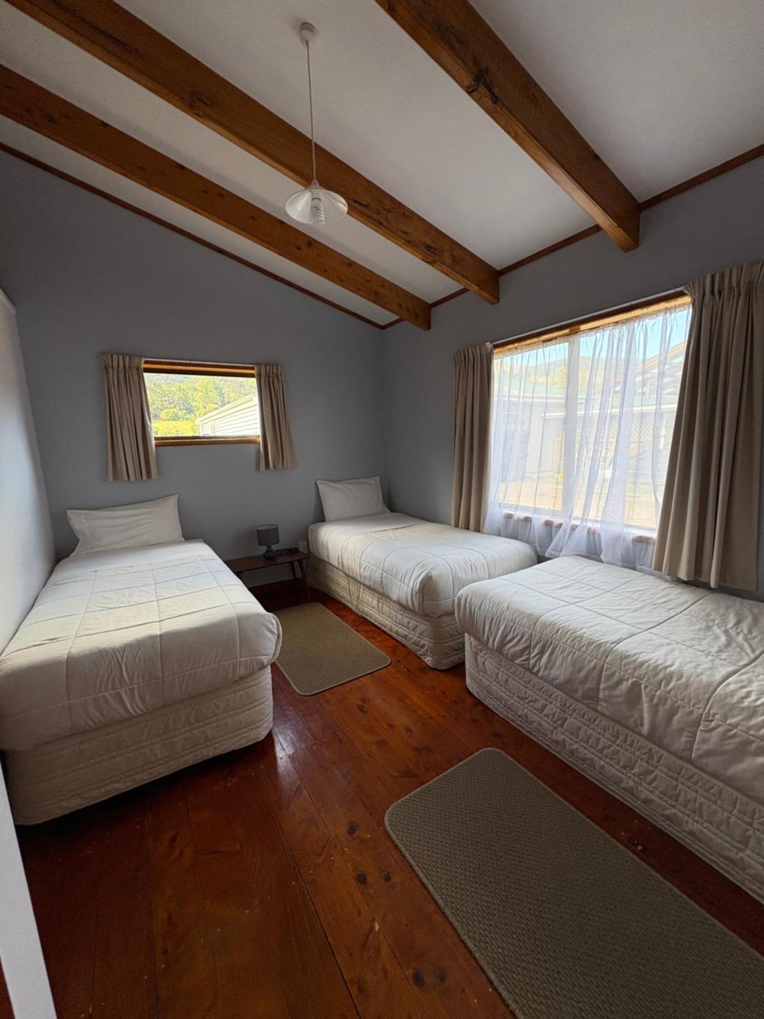 White Star Station Farm Holiday Park Coromandel Екстер'єр фото